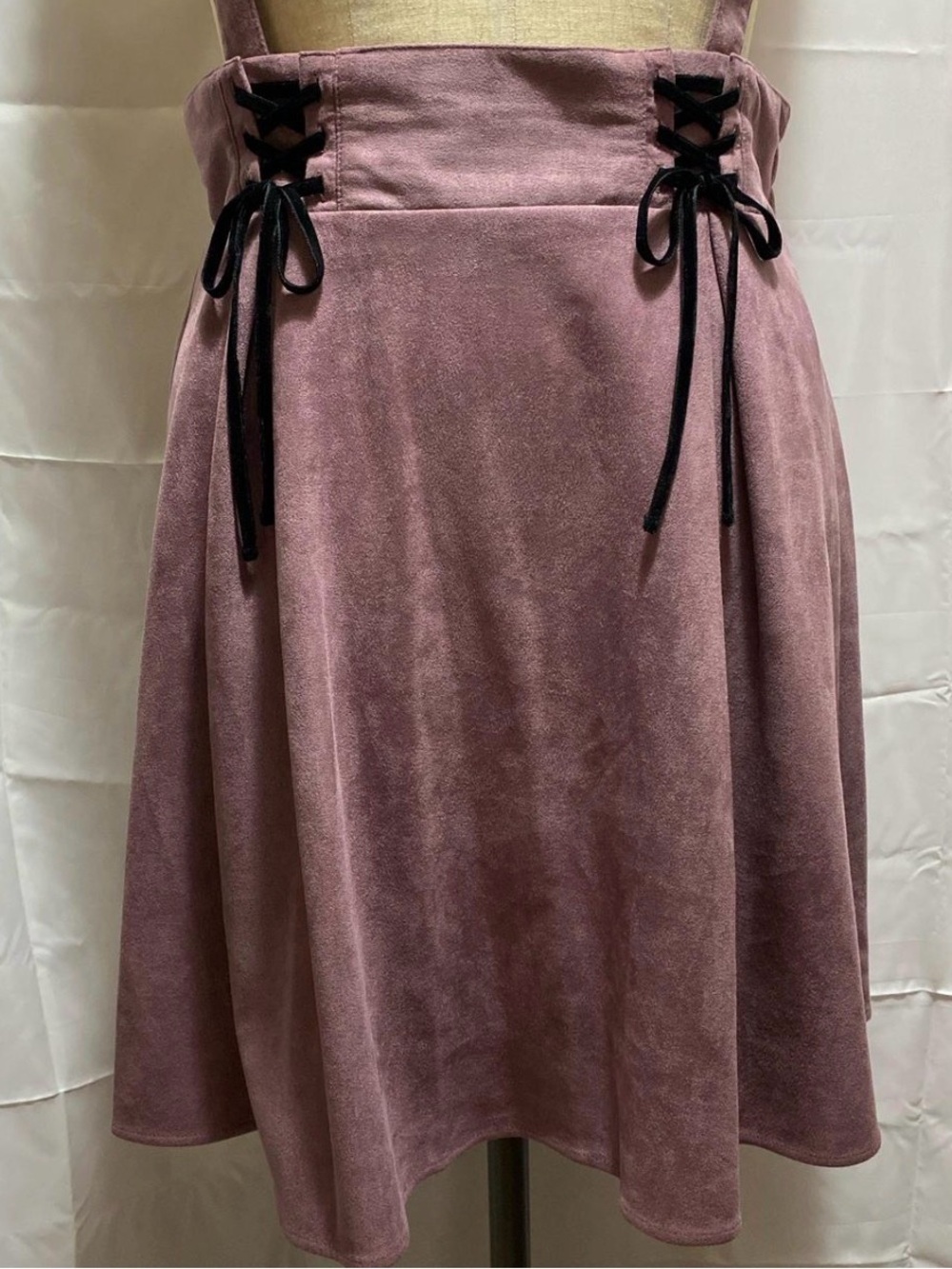 Jirai kei strap skirt